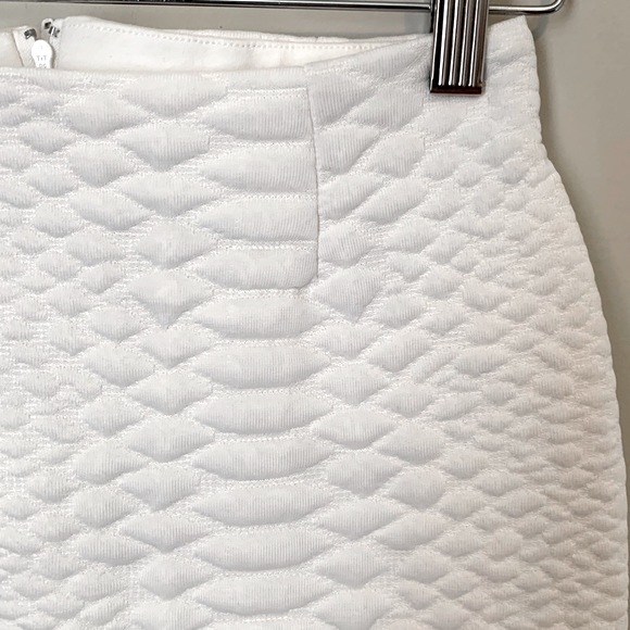 H&M size XS Quilted Mini Skirt & Crop Top - Picture 10 of 13